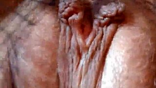 Greta Traps a Mature Lady's Feet in a Sexy Net!