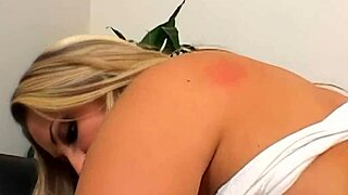 Chelsie Rae Takes Impressive Cocks In Her Tight Pussy