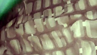 mi amiga otaku gets hot after convention parte 2