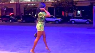 Erotic Female Muscle Babe Flexes Muscular Body