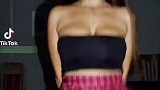 morena with big natural tits makes you cum from pleasure