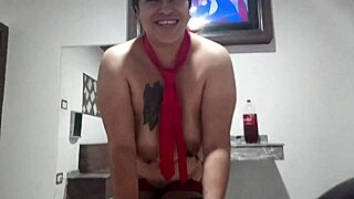 Chica Platica Da Sexo Oral Y Masturbacion