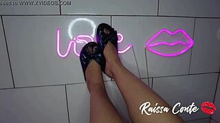 Steirinha azul issa conte makes cock cum with footjob