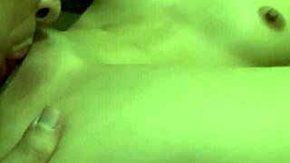 Erotic Kisses Arouse Asian for Creampie 😍