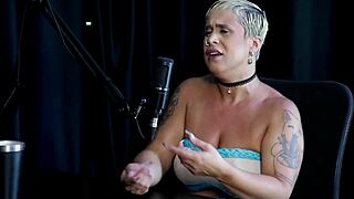 Tem Um Público Misto À Milf Pegou Um Que Brocou E Já Passou Muita Raiva Por Isso Escolhe Suas Batalhas - Just Joana Watch On Sheer Red