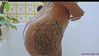 Does Sanktor's Shaved Head Lesbian Masturbate in Tropic Villa?