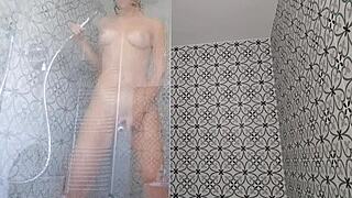 I had a very hot and sensual shower