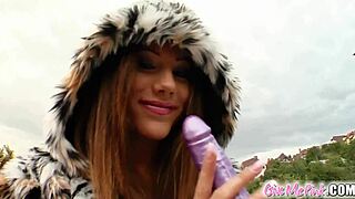 give me pink beautiful girl masturbates