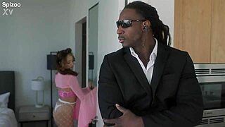 isabella nice can't get enough of her jacked bodyguard's big cock