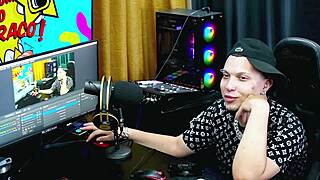 Brazil's Hottest BBW Exposes Tits?