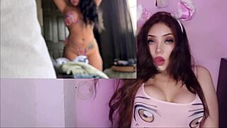 La Hermanastra Tetona Comparte Cama En Sus Vacaciones