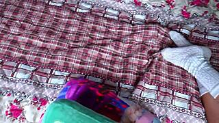 video casero estudiante estaba solita en su cuarto cuando de repente mi p me viene a visitar a mi cuarto cuando estoy solita viendo la tele colegiala mexicana en hd