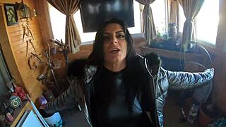 Milfycalla shares intimate workout sessions in preview