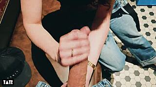 i take risky sex in the fitting room with the sales assistant