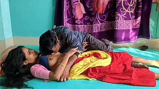 My college girlfriend couldn't wait for hardcore fuck.