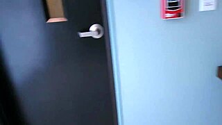 The juicy ass encounters a lewd mighty man for passionate sex