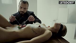 sarah kay fucks with food fetish