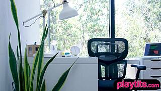 Beautiful Mature Woman Filmed On The Beach Getting Ready To Fuck