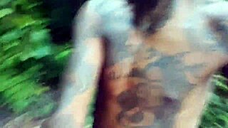 gostosa na praia pediu para um estranho passar repelente no seu corpo e acabou levando gozada na cara adão e eva