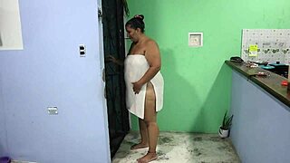 pizza guy fucks the girl who couldn't pay for her order