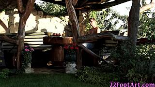 foot fetish babe gets feet jizzed