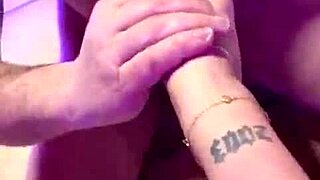 want to see my erotic foot fetish?