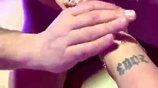 want to see my erotic foot fetish?