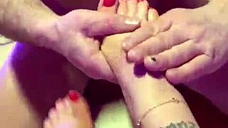 want to see my erotic foot fetish?