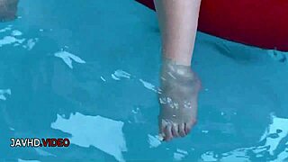 Yuwa Tokona pleasures herself with vibrator in steamy fantasy!