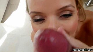 European Milf Friends Partner And Step Mom Takes Bath With Jane