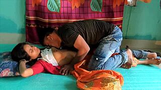 i secretly caught a college girl in steamy fuck play