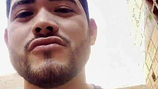 Colombian babe fucked in public 😏