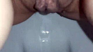 fica che cola pregnant milf orgasm solo