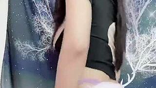 Sexy Viet Girl Dancing Part 1