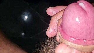 amatoriale sega erotica geme e si sega nel letto - cazzo duro da prendere in bocca