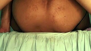 Me masturbando com o vibrador enquanto ele fode meu cu até gozar esguichando