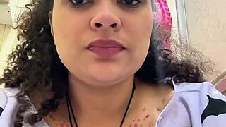 Gassy milk-intolerant girl on the toilet farting loudly?