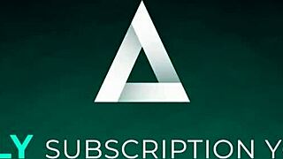 British lesbian masseuse turns straight massaging her coach 😏