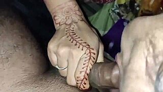 Janvibhabhi, blow your husband mind-blowing!