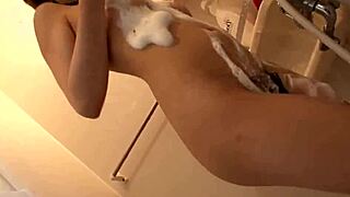 Yui Misaki squirts from toy groping!