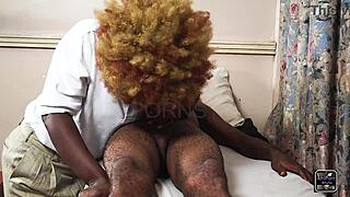 How did medical attention turn into rough fucking and squirting? 😏💦