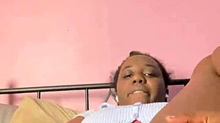 watch my creamy pussy queef and fart loudly?