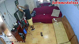 ready to watch this cuckold action where the husband sees his wife fucked by the producer?