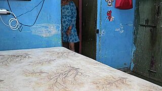 Sexy Wife Blows Stranger's Big Cock in Fun Part 1!