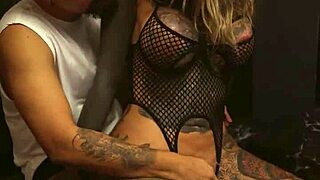 Influencer Camila Jimenez Gapes Ass in First Anal Fingering