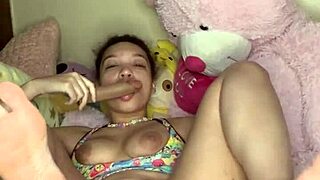 Manaia bends in yoga pose for married man's wet pussy thrust.