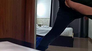 Prendimelo In Bocca And Swallow My Hot Load Right Now!