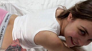 wanna see 18yo teen give first blowjob to stepsis cock?