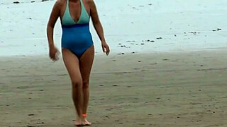 Stepmom shaves hairy pussy on beach bikini flashing her juicy beaver