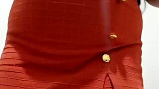 sentei no consolo de frente e de costas avisando quando ia gozar video personalizado parte 1/5